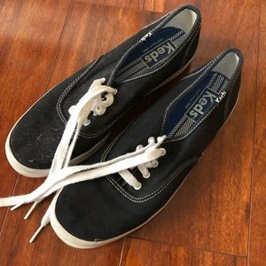 Black Keds